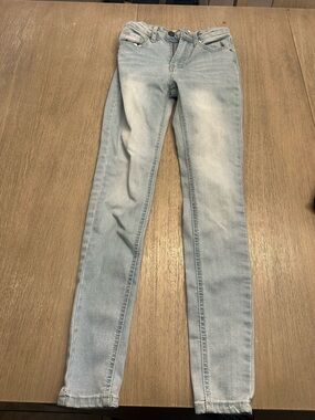 Women's Light Blue Skinny Jeans with Stretch - Slim Fit